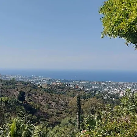 Sea View 3 Bedroom In A Village 아파트 Agios Georgios (Girne)